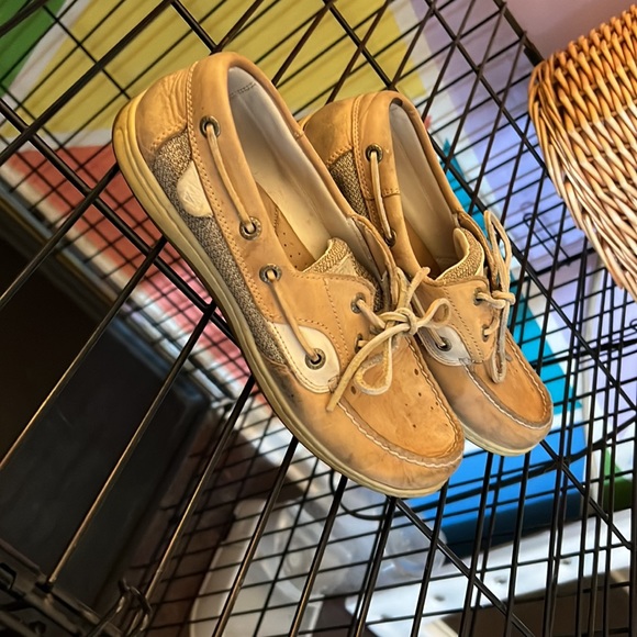 Womens Sperrys size 7 - Picture 2 of 3